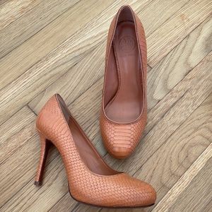 Orange snake skin Tory Burch Pumps - 6.5
